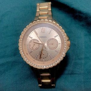 Women’s FOSSIL watch